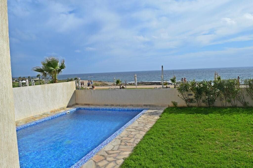 Amphora & 4* Pafos